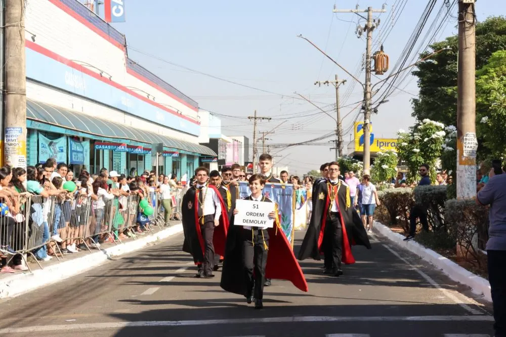 População e autoridades vivem momento cívico da Independência 