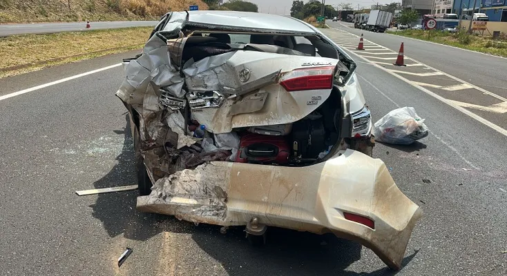 Mulher morre no 3º acidente registrado na BR-153 em Rio Preto nesta sexta
