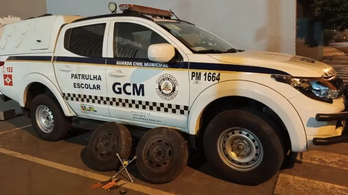 Procurado da Justiça é preso pela GCM furtando pneus em Rio Preto