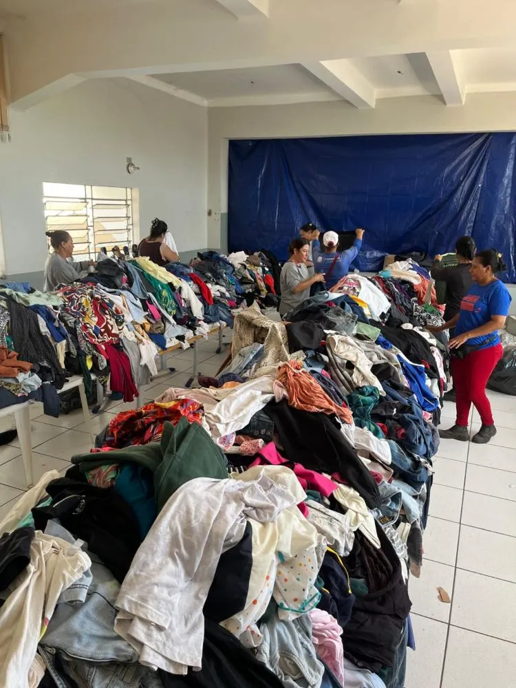 Último dia: Bazar Solidário Gratuito segue até às 17h 