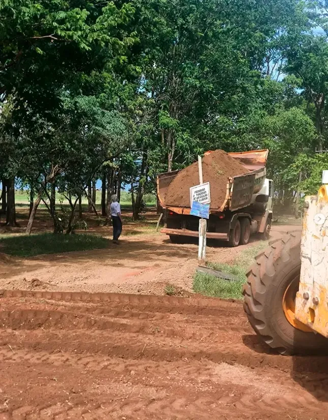 Obras de revitalização avançam na Prainha e reforçam turismo em Indiaporã