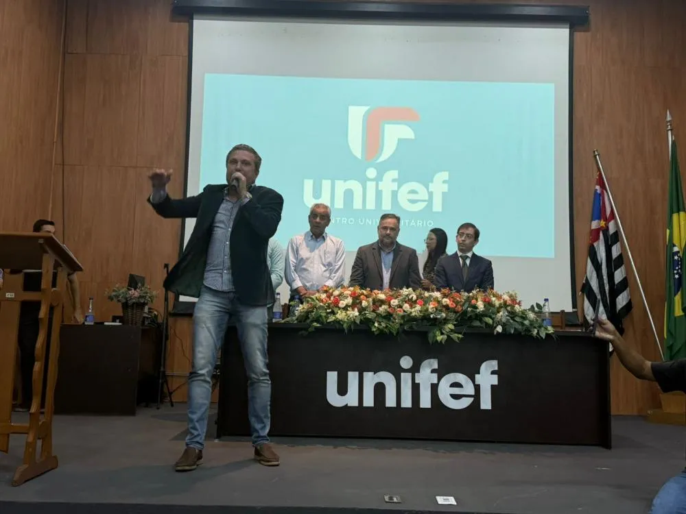 Fausto Pinato destaca união política e anuncia projeto para transformar a Unifef em polo tecnológico internacional
