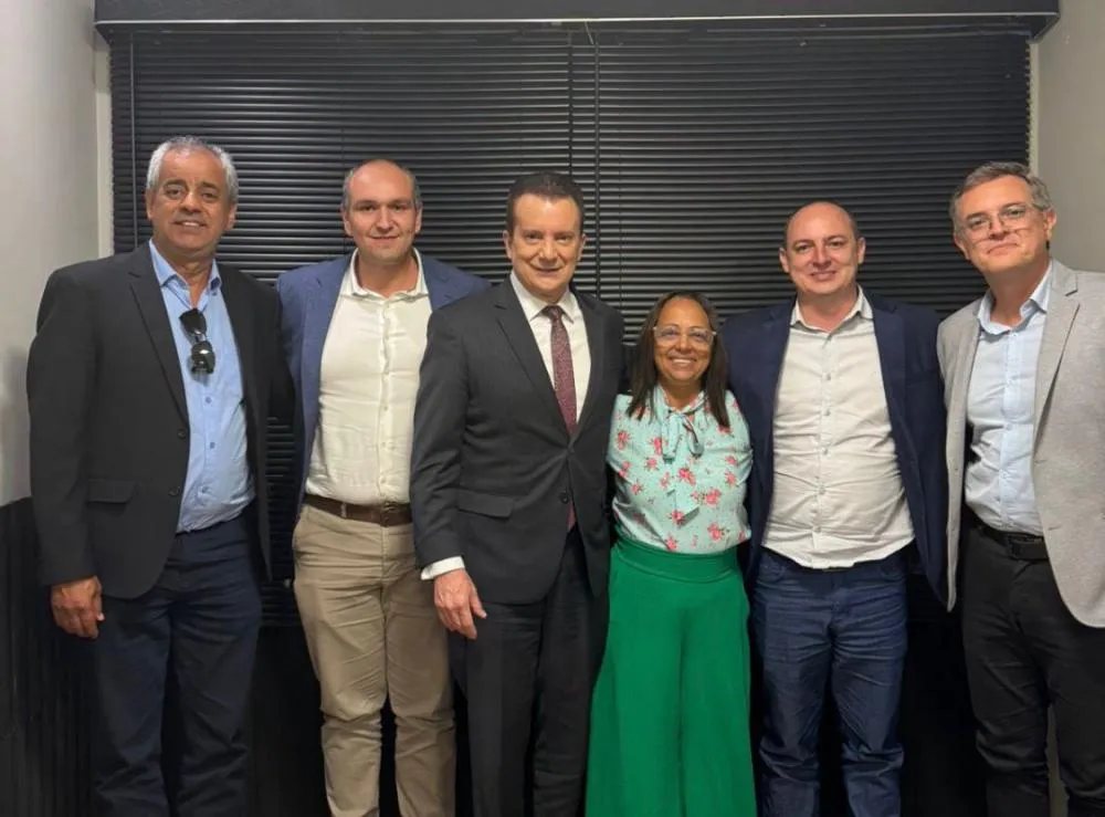 Vereadores do Republicanos e prefeito João Paulo Cantarella conquistam R$ 1 milhão e veículo para o PROCON de Fernandópolis
