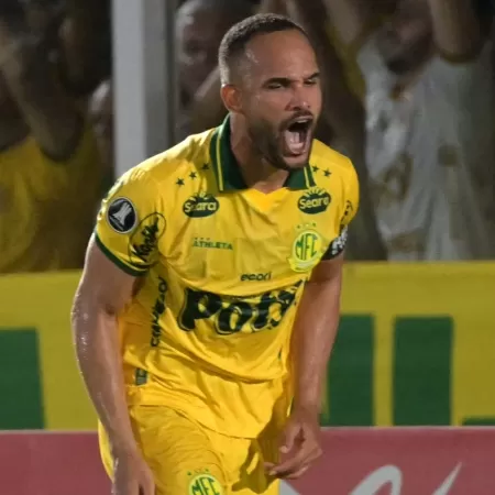 Mirassol vence o Lanús em estreia internacional e encerra jejum de vitórias
