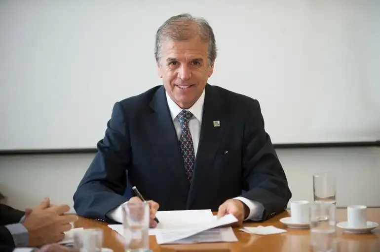 TCE-SP exclui ex-prefeito Edinho Araújo de processo sobre execução contratual em Rio Preto