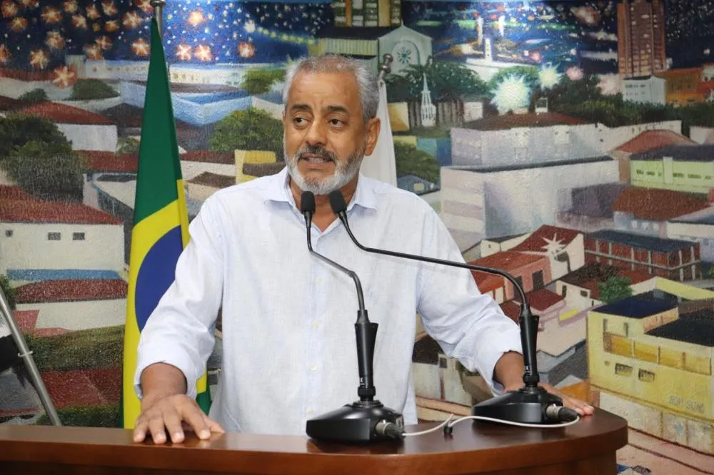 Carlos Cabral propõe ampliar validade do benefício do IPTU Verde para três anos em Fernandópolis