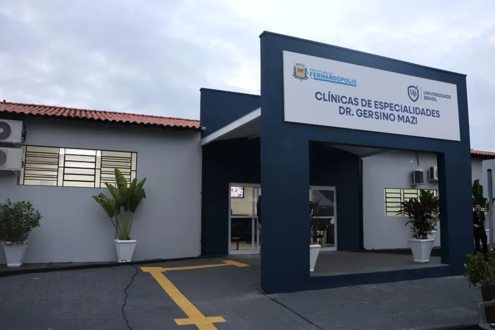 Clínicas de Especialidades Médicas Dr. Gersino Mazi é inaugurada 
