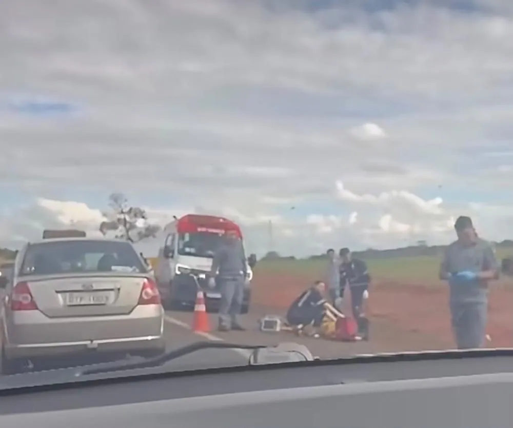 Motociclista morre após colisão frontal na Rodovia Percy Waldir Semeghini, em Ouroeste