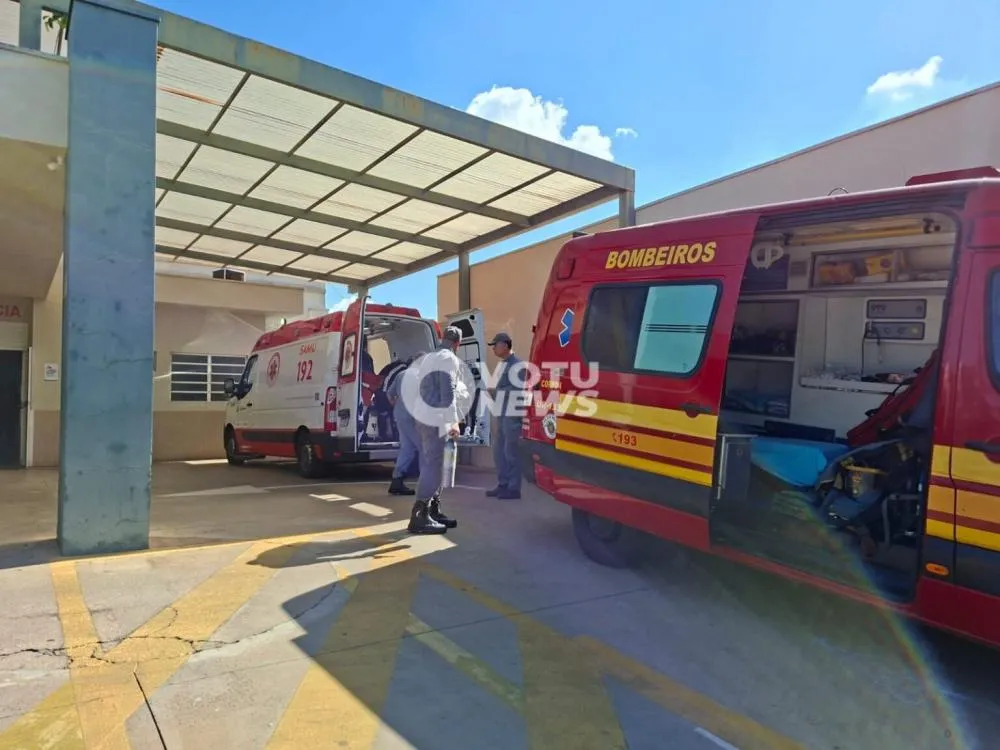 Mulher fica ferida após ser atingida por caminhão na Rodovia Euclides da Cunha, em Votuporanga