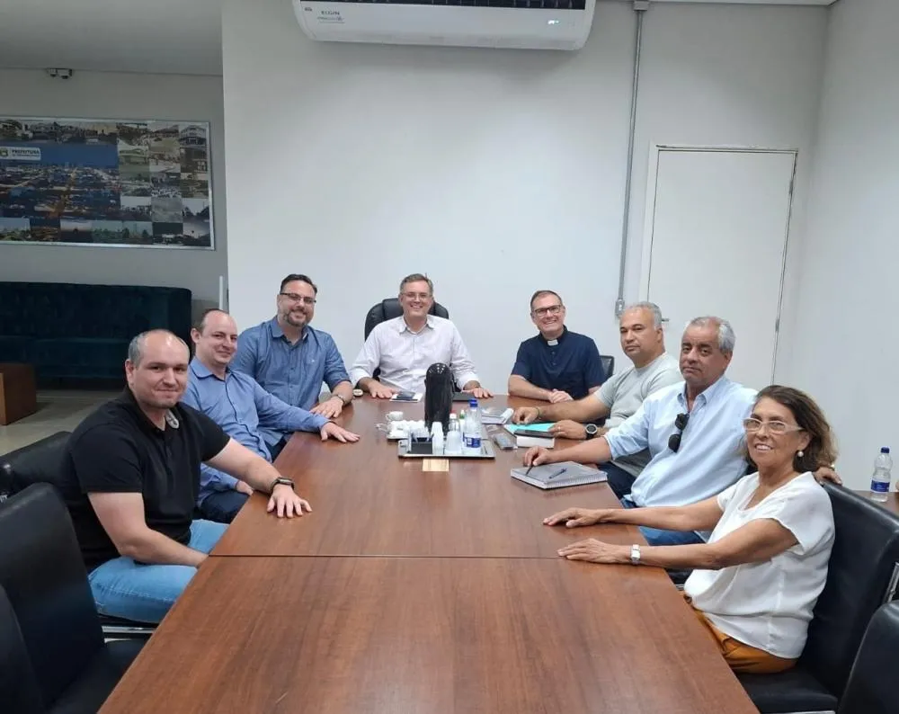 Prefeito se reúne com lideranças em defesa da permanência da Casa Cofasp