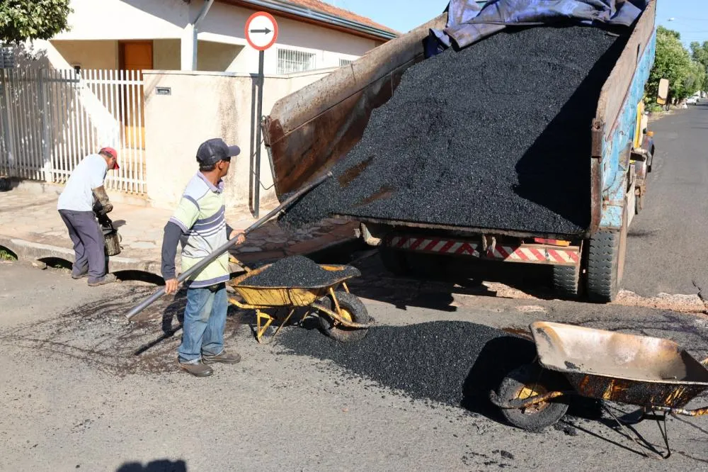 Equipes do Almoxarifado Municipal fazem em média 150 reparos diários