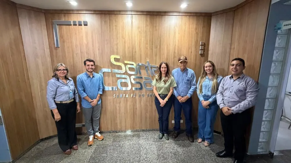 Flavia Resende visita Santa Casa de Santa Fé do Sul e destaca qualidade no atendimento