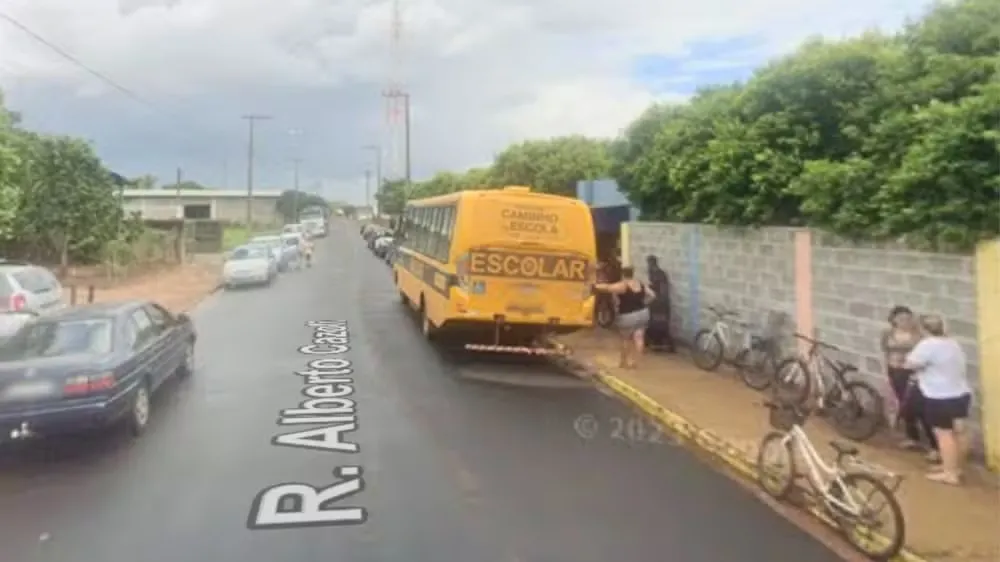 Criança de 5 anos é esquecida dentro de ônibus escolar em Irapuã