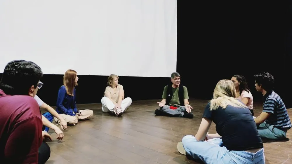 Oficinas de teatro em Fernandópolis entram na reta final com capacitações para diretores Chapéu: CULTURA