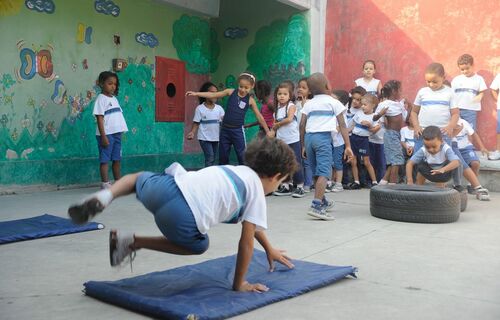 Escola em tempo integral: estados e municípios devem enfrentar dificuldades na implementação do programa