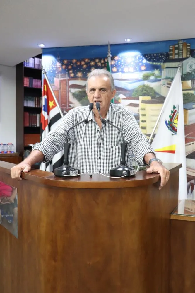 Baroni quer informações sobre licitação para reforma do Cemitério da Saudade