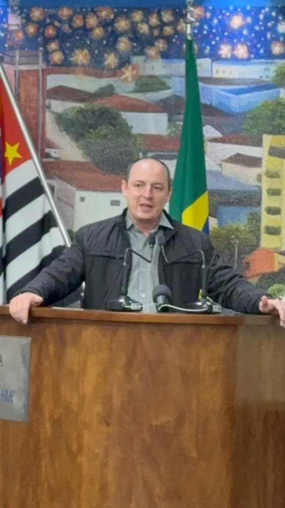 Daniel Domênicis cobra regularização de vale-alimentação de funcionários terceirizados