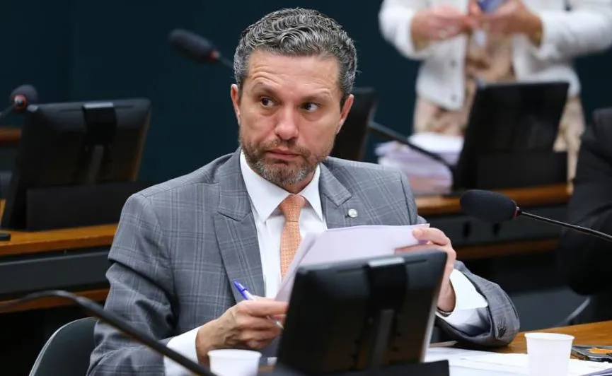 Pinato lança o abaixo-assinado “Tirzepatida para Todos” e cobra do governo a avaliação do medicamento pelo SUS