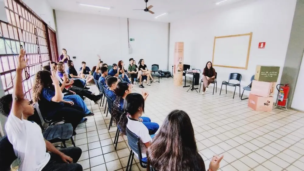 Projeto 'Mulheres da Literatura' traz escritora indígena Geni Núñez a Fernandópolis