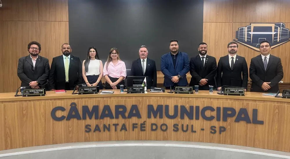 Câmara Municipal aprova Escola do Legislativo e debate propostas para o município 