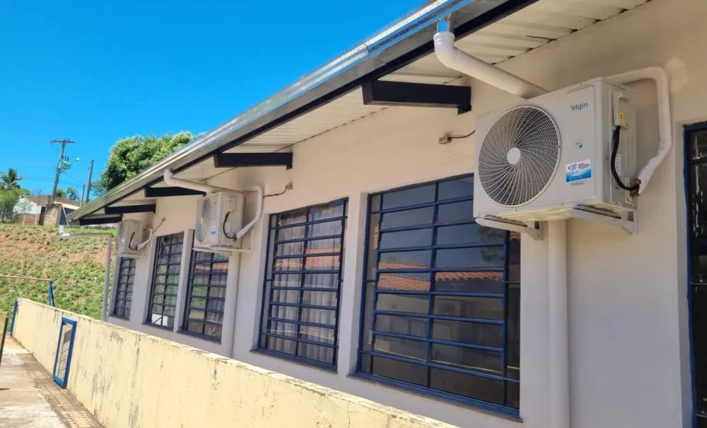 Prefeitura conclui instalação de ar-condicionado no CEMEI Clívia