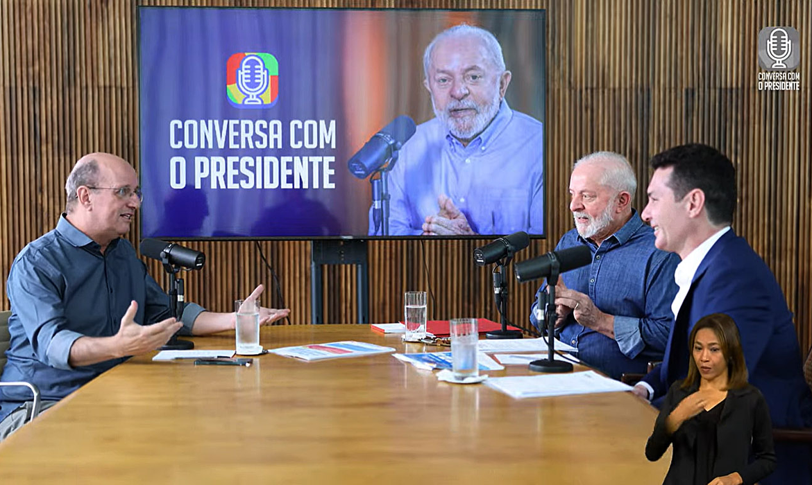 Presidente Lula pede que homens “criem juízo” e façam exame de próstata