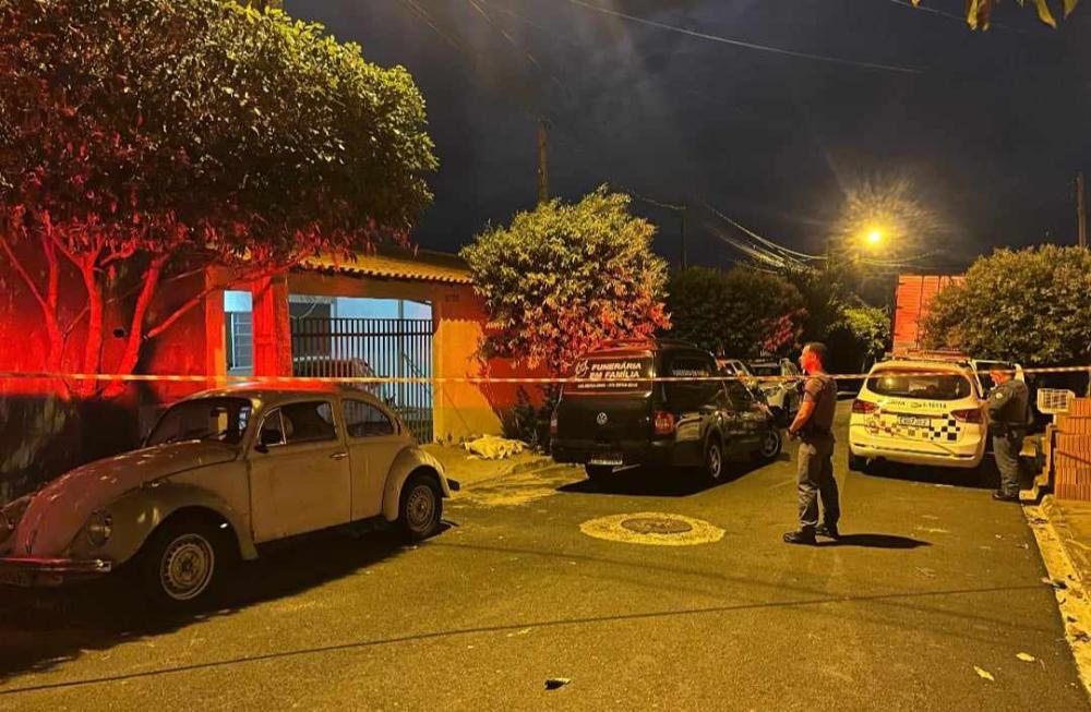 Um homicídio brutal ocorreu em uma residência em Meridiano